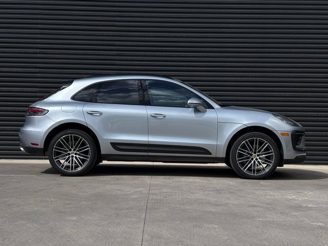 Certified 2026 Porsche Macan image 8
