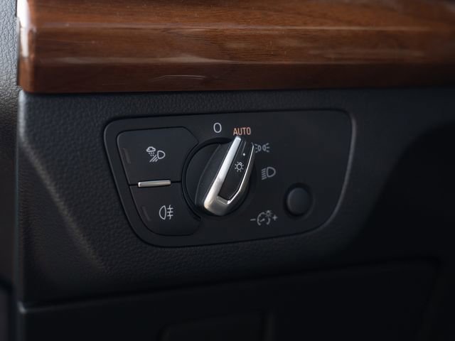 Certified 2023 Audi Q5 2.0T Premium w/ Convenience Package AWD/4WD image 29