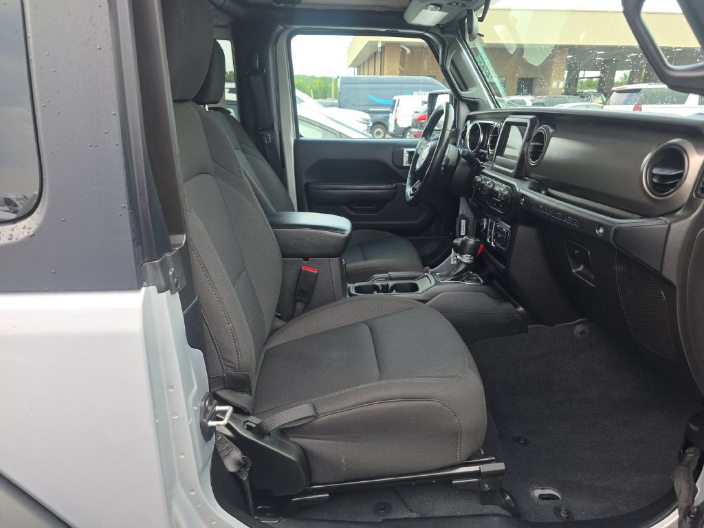 Used 2022 Jeep Wrangler Sport AWD/4WD image 5