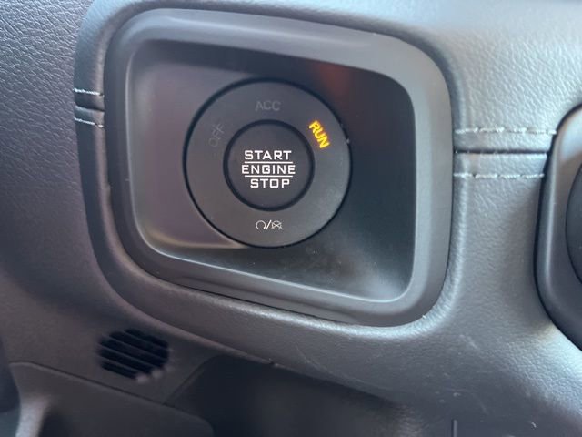 New 2025 Jeep Gladiator Sport w/ Premium Package image 28