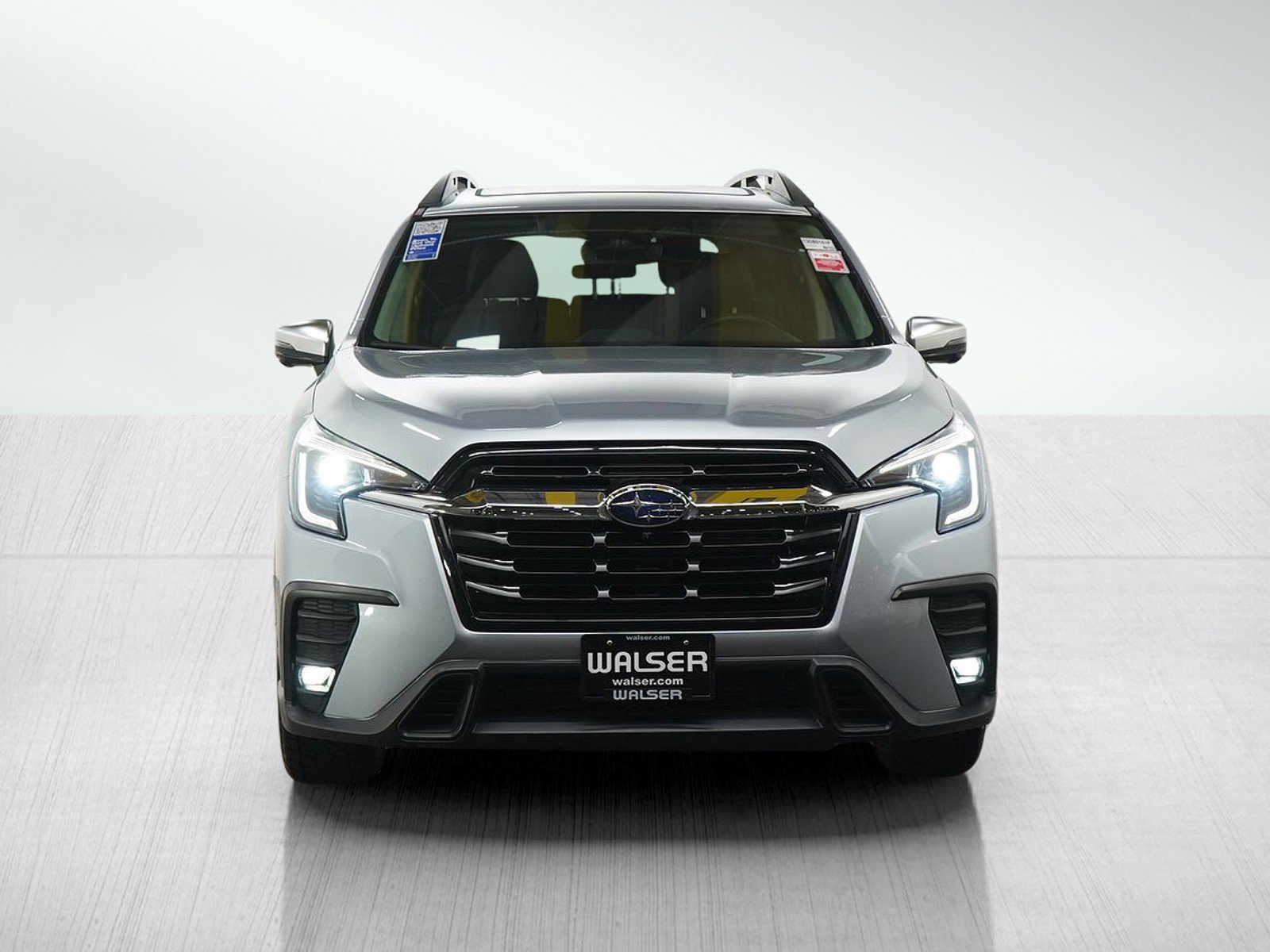 Used 2023 Subaru Ascent Limited w/ Technology Package AWD/4WD image 8