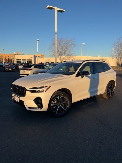 New 2026 Volvo XC60 B5 Core AWD/4WD image 7
