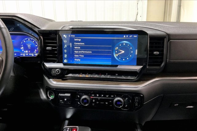 Used 2023 Chevrolet Silverado 1500 RST w/ Convenience Package II AWD/4WD image 6