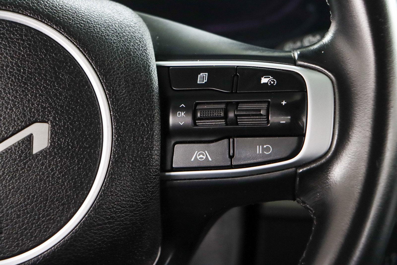Used 2023 Kia Sportage EX FWD image 14