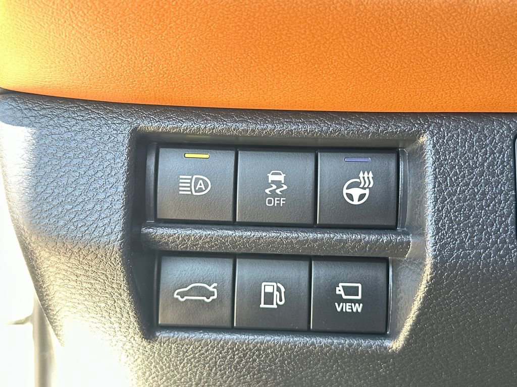 Used 2020 Toyota Avalon Limited w/ Advanced Safety Package image 31