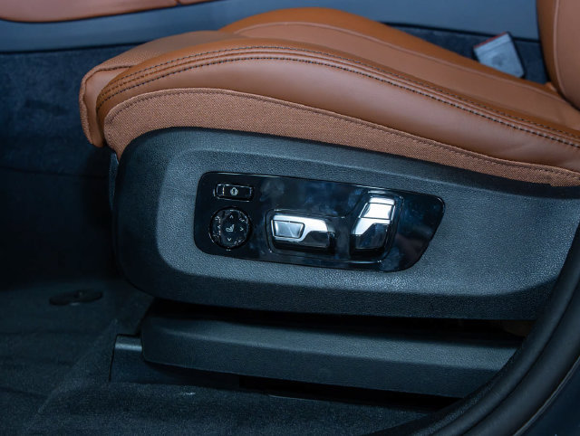 New 2027 BMW X6 M60i AWD/4WD image 15