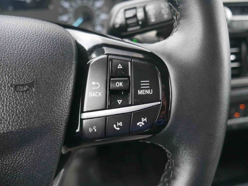 Used 2022 Ford Escape SE w/ SE Sport Appearance Package image 29