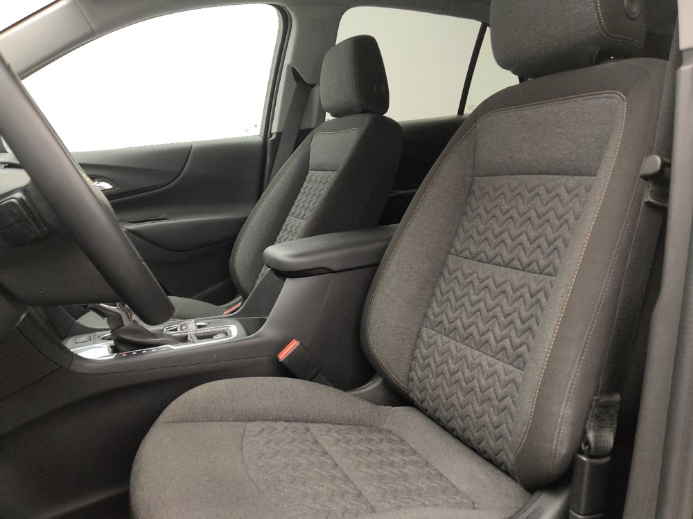 Used 2024 Chevrolet Equinox LT w/ LPO, Floor Liner Package FWD image 17