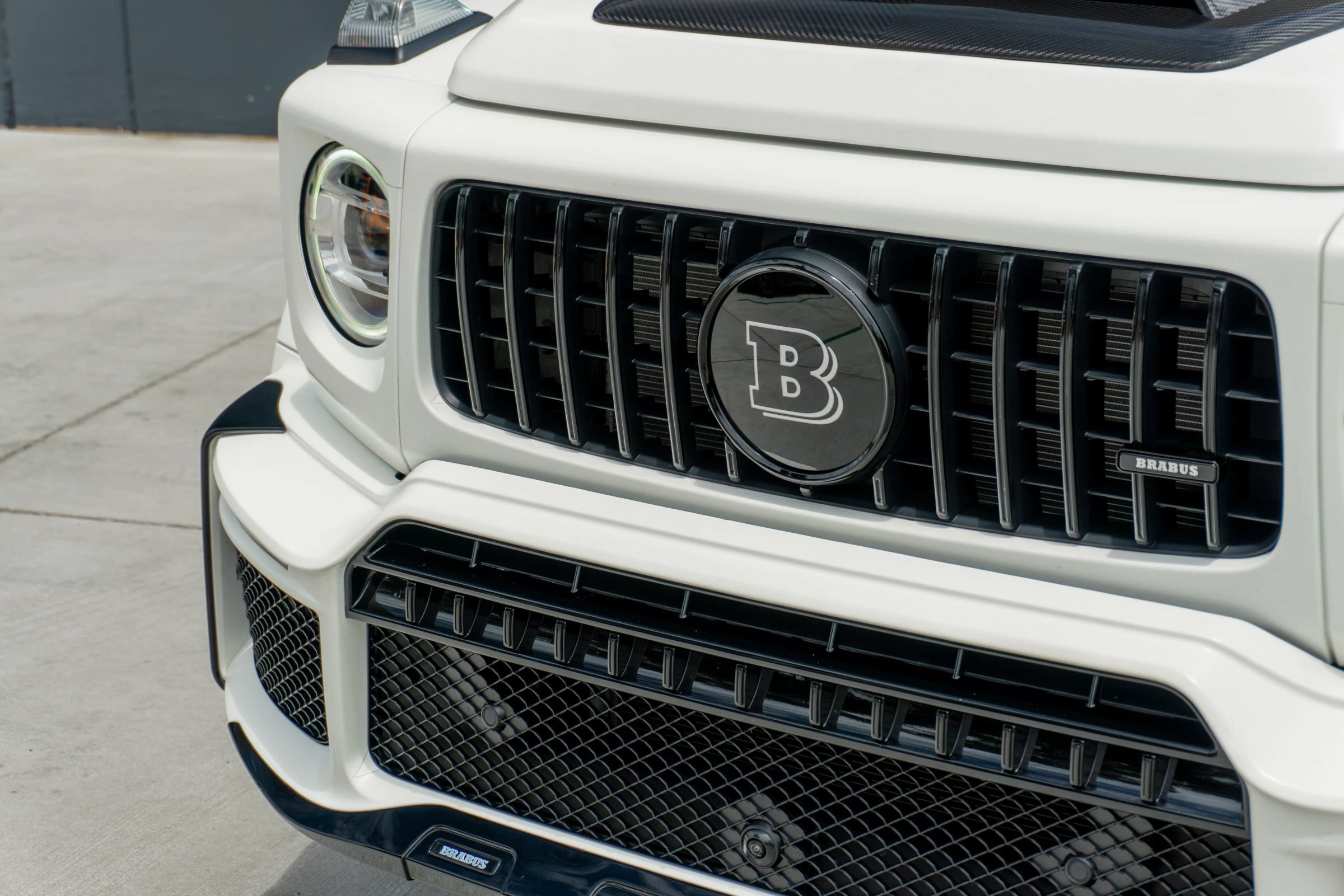 Used 2025 Mercedes-Benz G 63 AMG 4MATIC image 24
