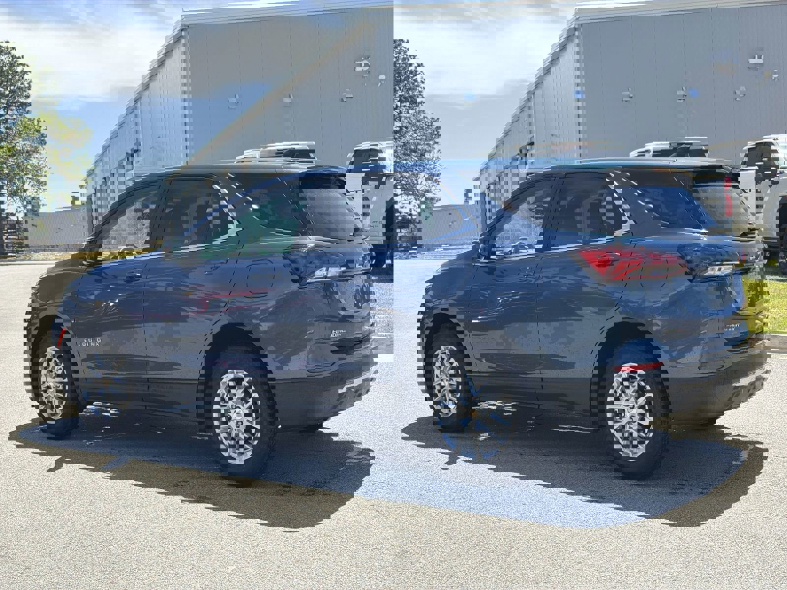 Used 2024 Chevrolet Equinox LT w/ LPO, Floor Liner Package image 8