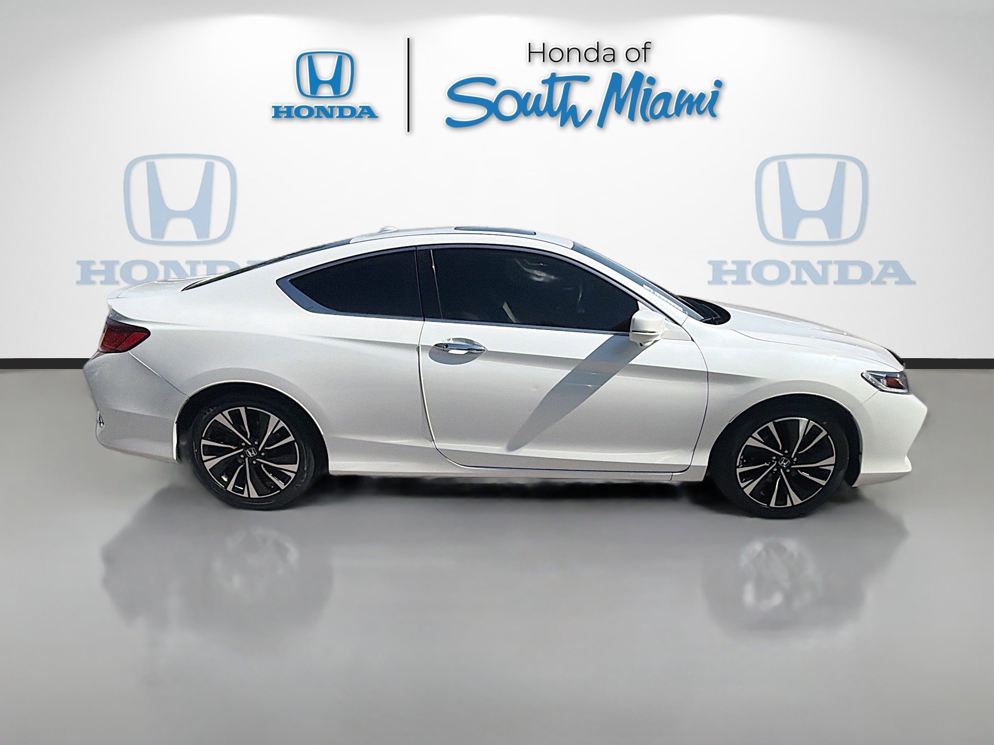 Used 2017 Honda Accord EX-L image 8