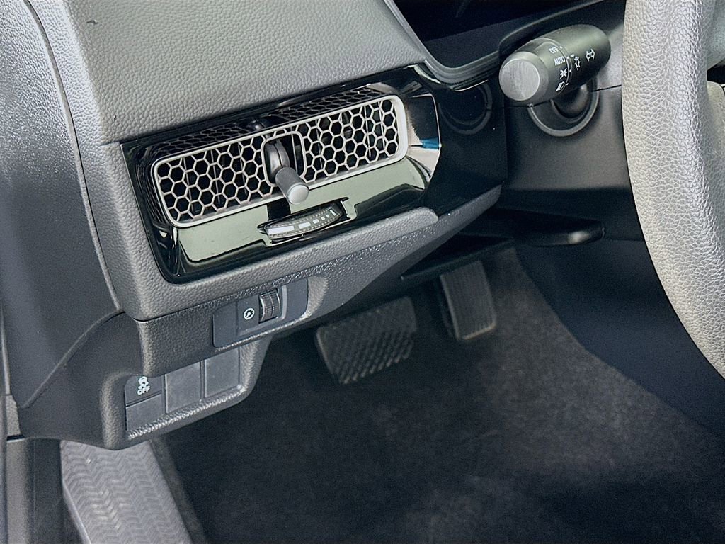 Certified 2025 Honda Civic LX image 10