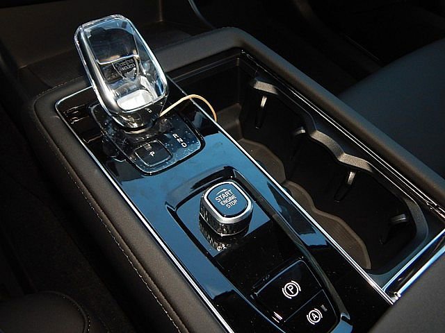 New 2026 Volvo XC90 B6 Plus w/ Protection Package image 18