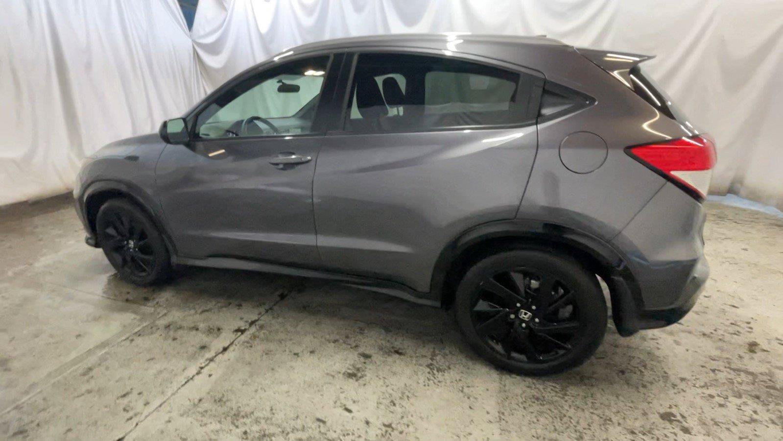 Used 2021 Honda HR-V Sport image 11