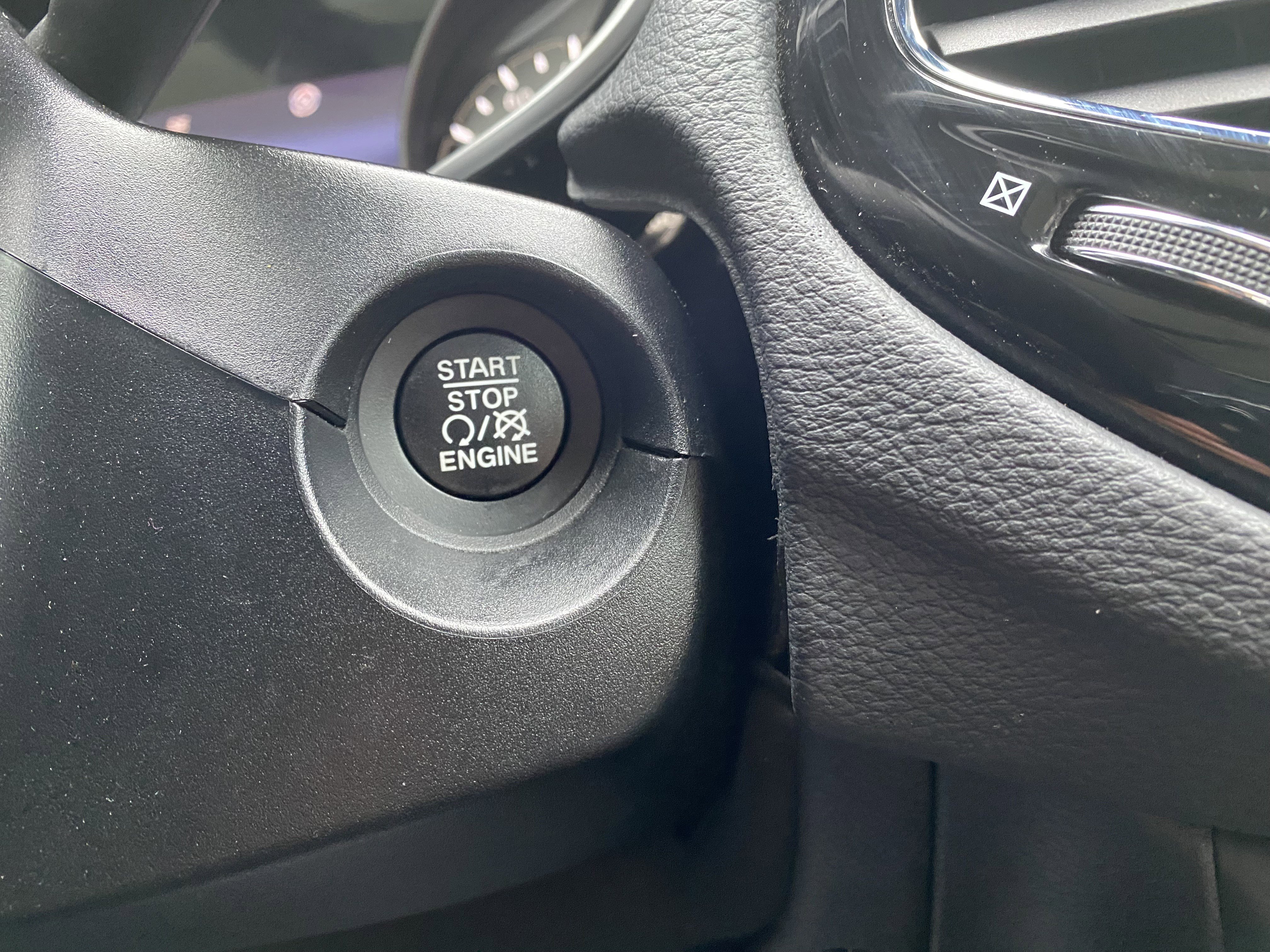 Used 2021 Jeep Compass Limited w/ Sun and Sound Group image 25