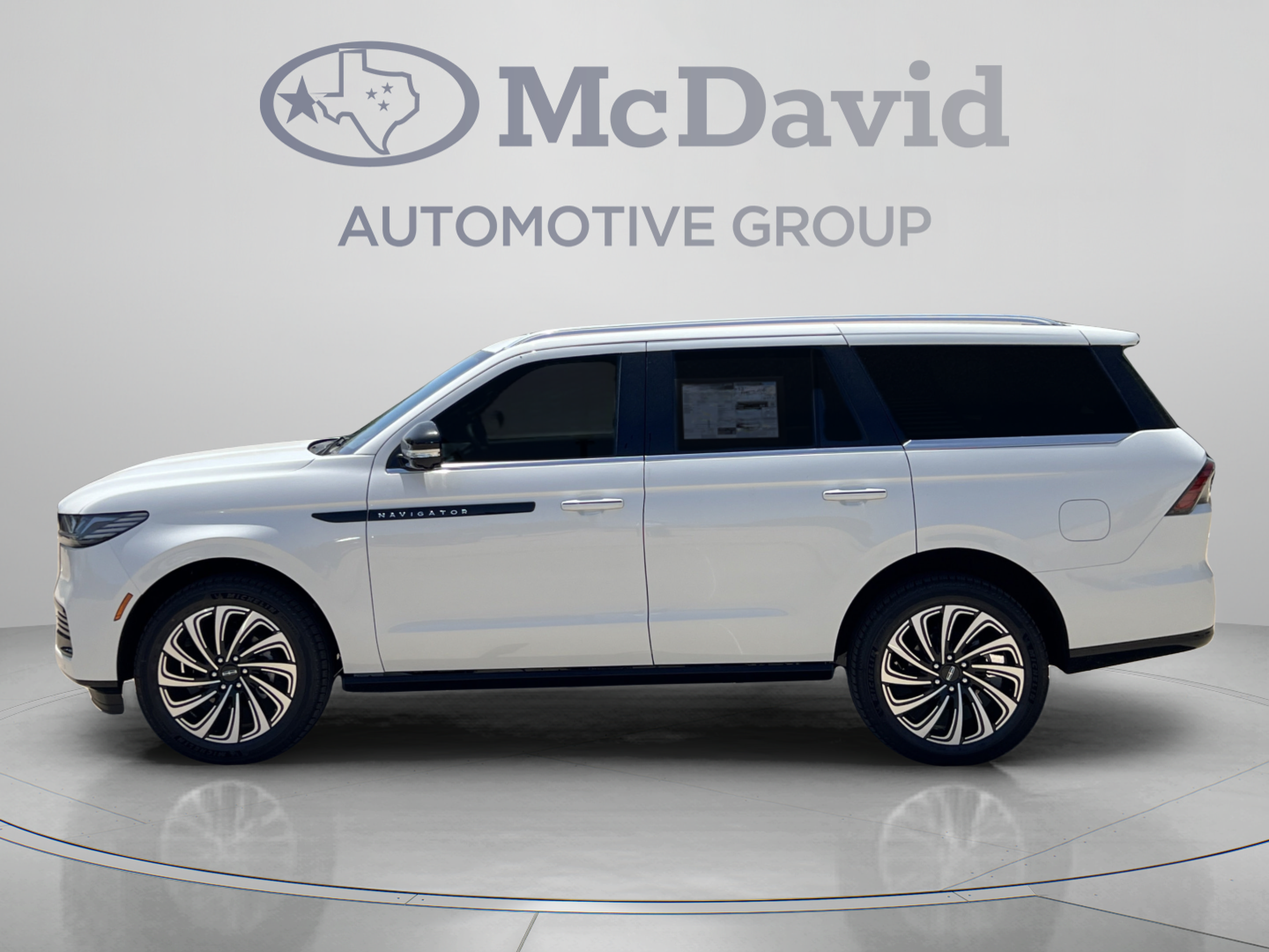 New 2026 Lincoln Navigator Black Label AWD/4WD image 4