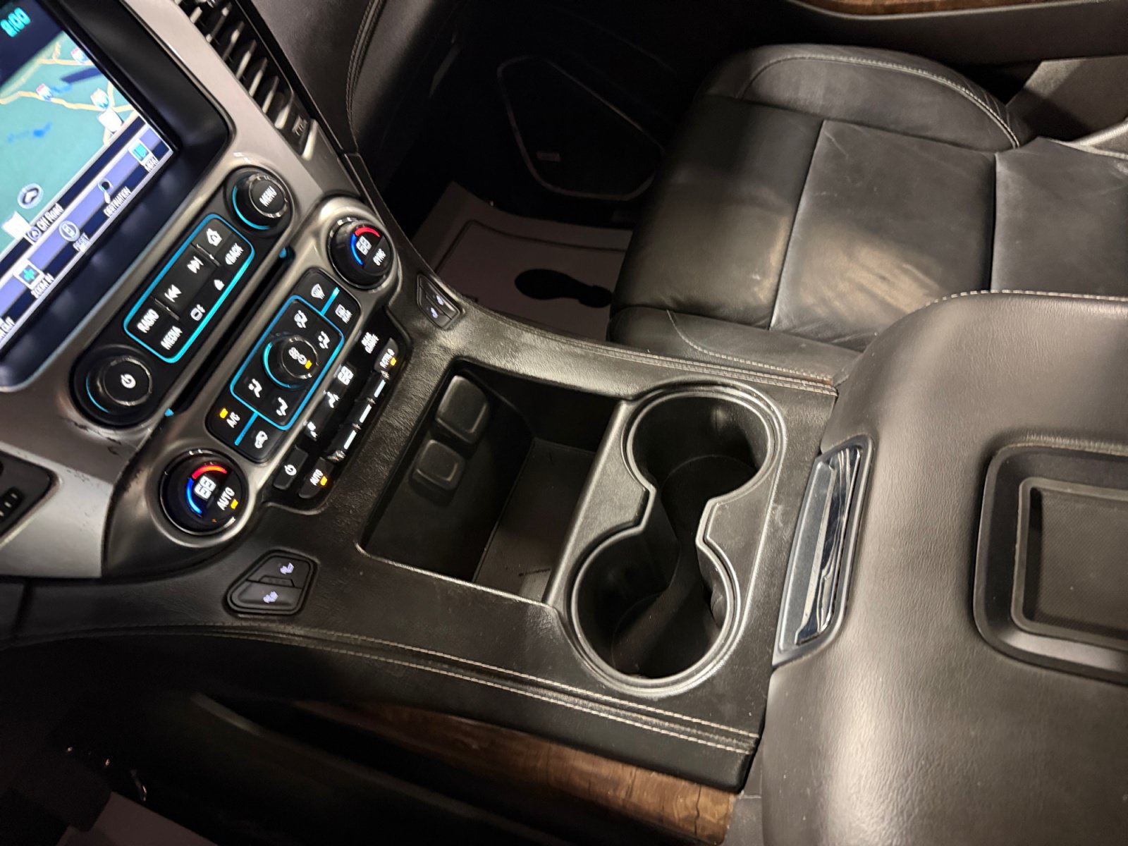 Used 2016 Chevrolet Tahoe LT AWD/4WD image 33