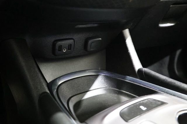 Used 2016 Chevrolet Malibu LT FWD image 27