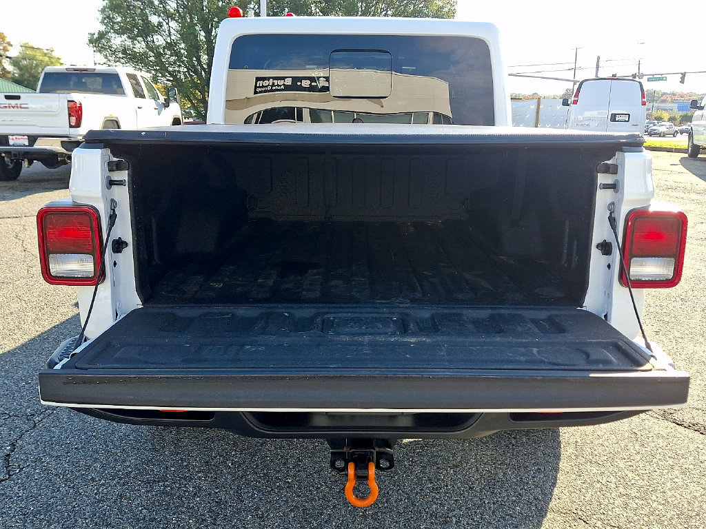 Used 2023 Jeep Gladiator Mojave w/ Cold Weather Group AWD/4WD image 29