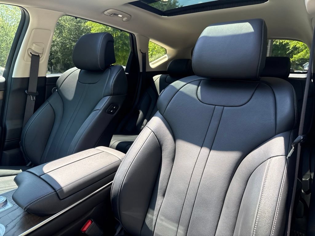 Certified 2025 Genesis GV80 2.5T Advanced AWD/4WD image 14