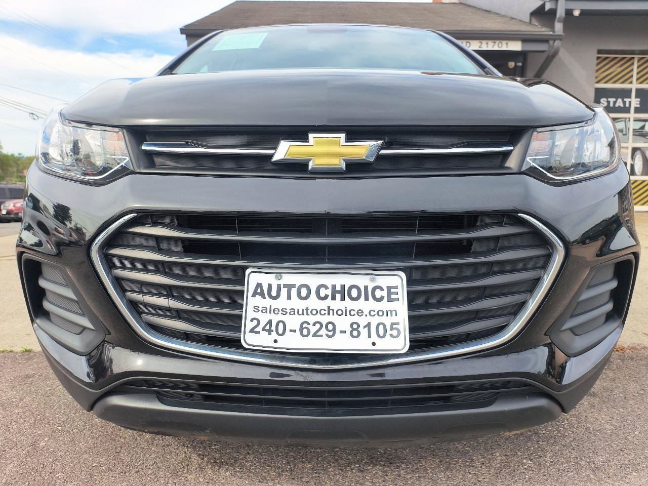 Used 2020 Chevrolet Trax LS AWD/4WD image 24