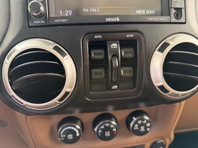 Used 2016 Jeep Wrangler Unlimited Sahara w/ Connectivity Group AWD/4WD image 20