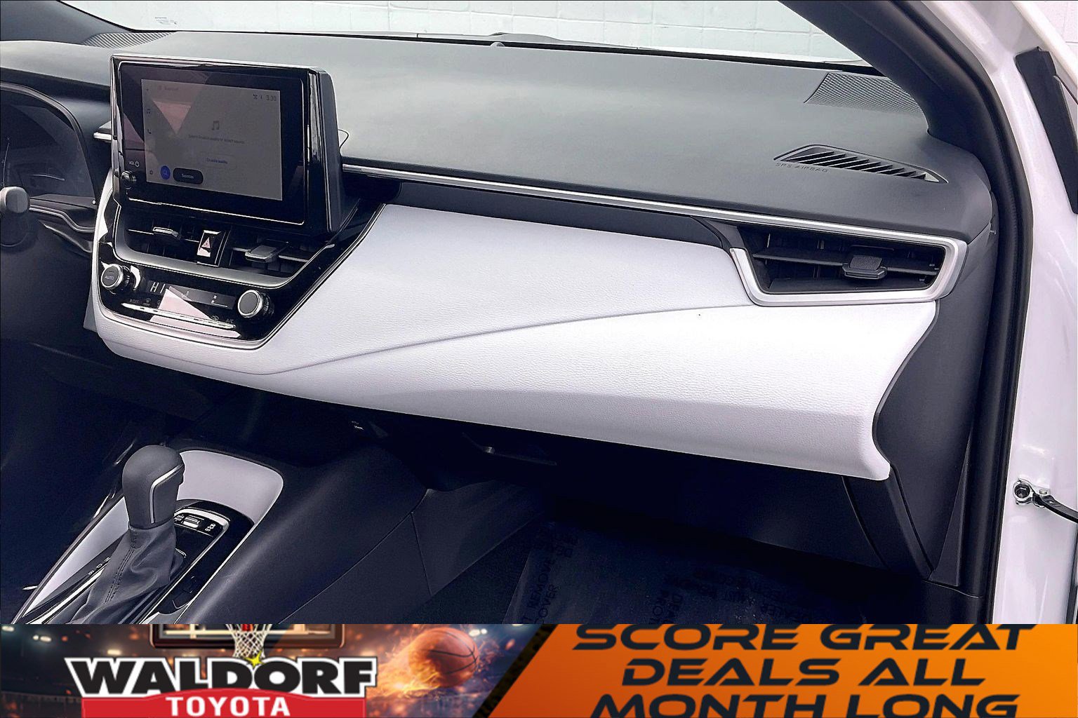 Used 2026 Toyota Corolla SE image 21