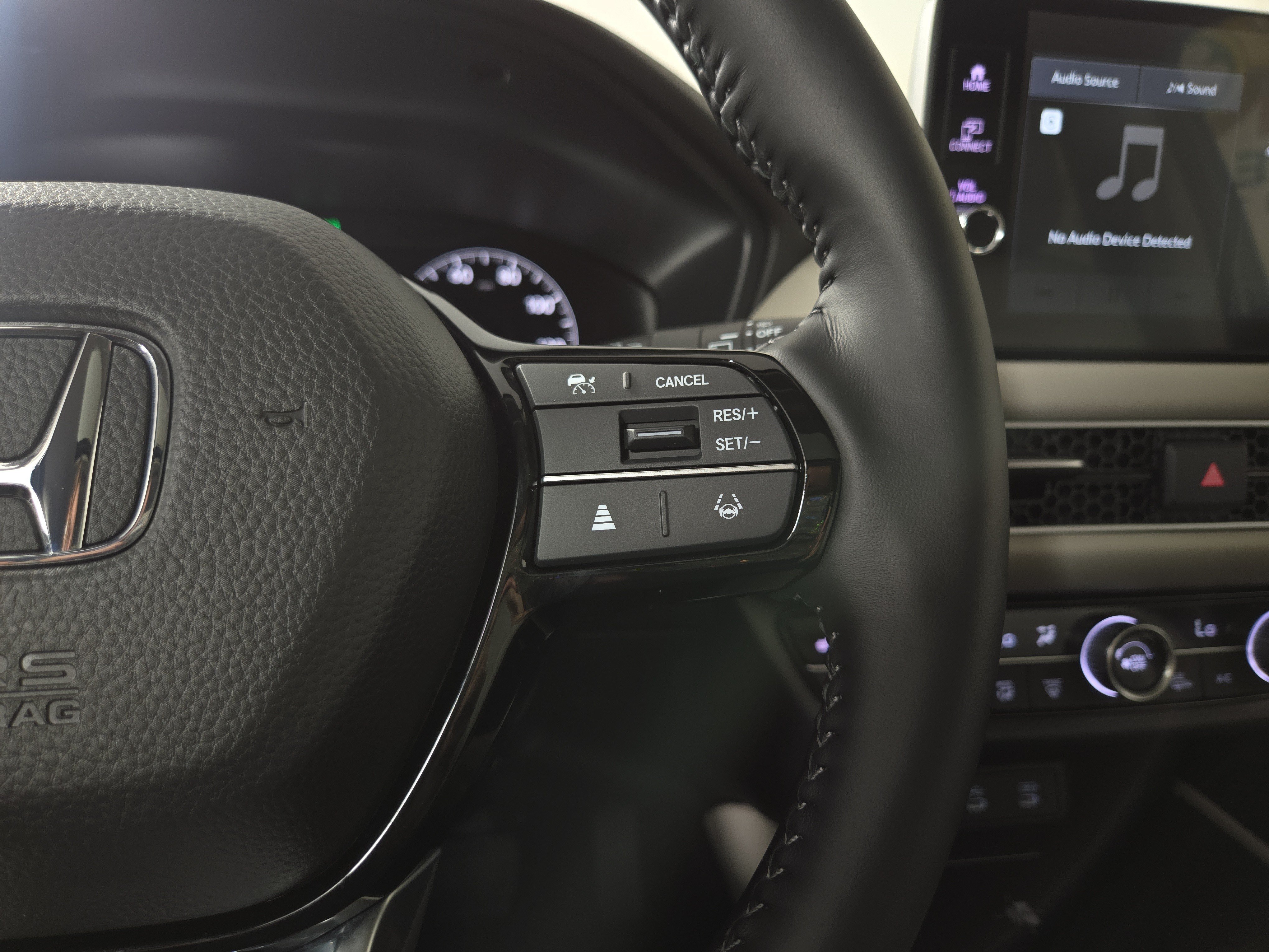 Used 2027 Honda HR-V EX-L image 16