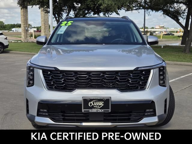 Certified 2025 Kia Sorento EX w/ EX Panoramic Sunroof Package AWD/4WD image 2