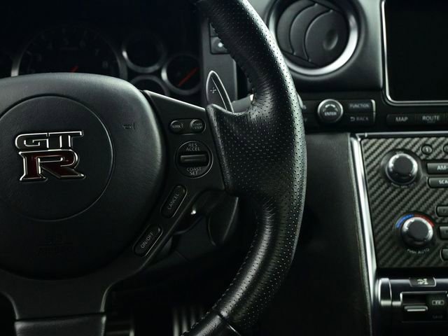Used 2012 Nissan GT-R Premium image 42