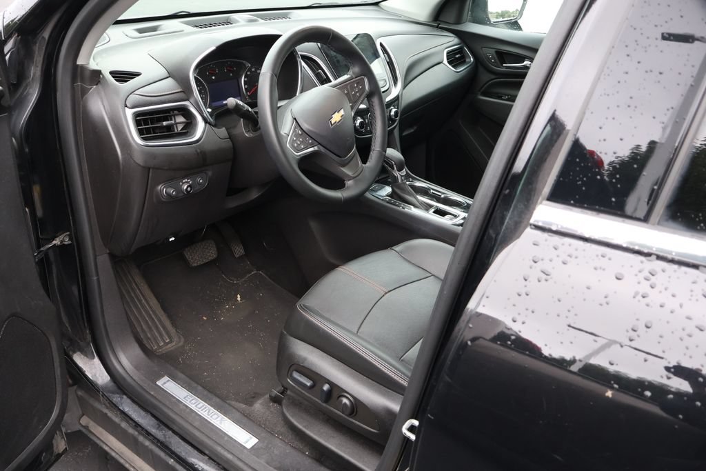 Used 2023 Chevrolet Equinox Premier AWD/4WD image 9