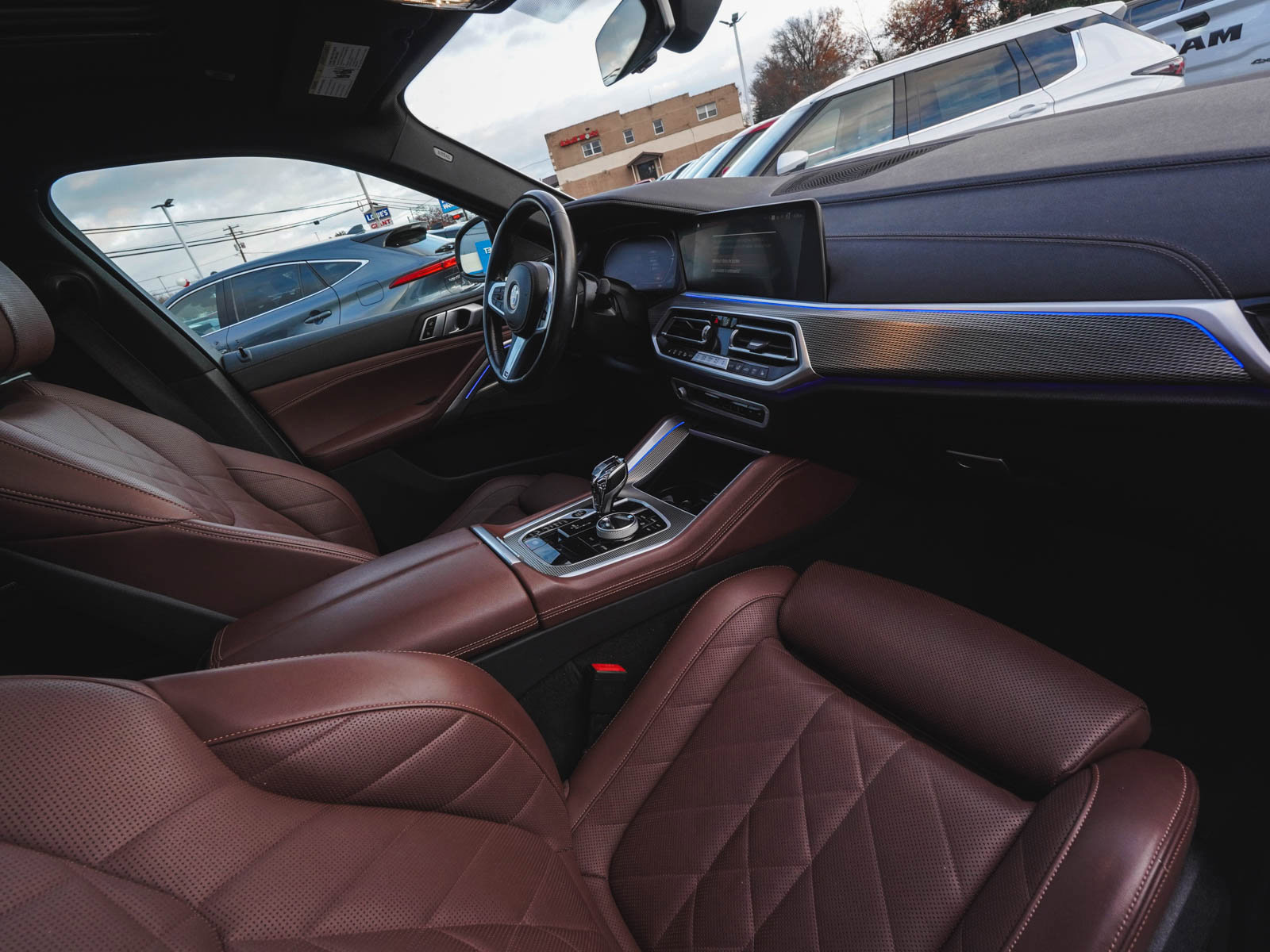 Used 2023 BMW X6 xDrive40i w/ M Sport Package image 41