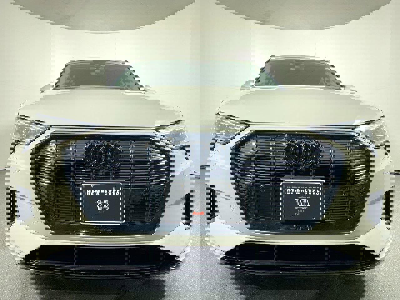 Certified 2021 Audi e-tron Premium w/ Convenience Plus Package image 26