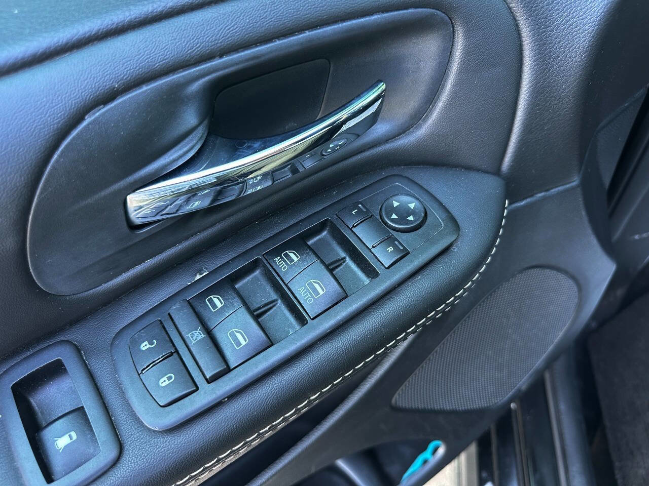 Used 2019 Dodge Grand Caravan SE image 29