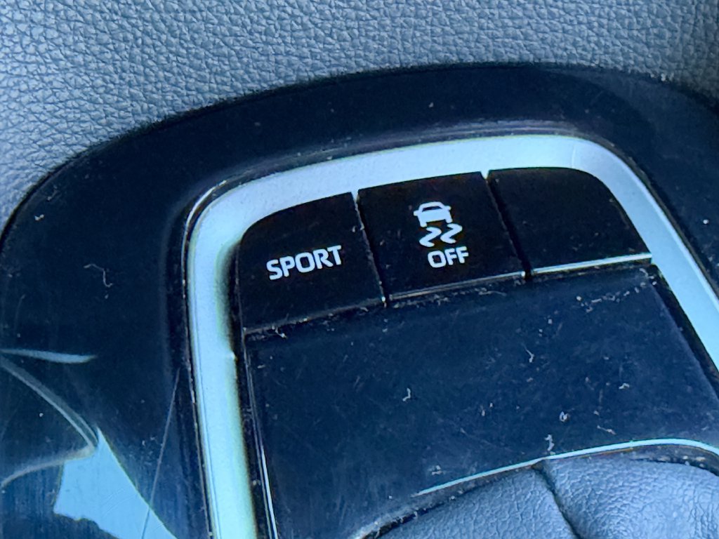 Used 2020 Toyota Corolla XSE FWD image 22