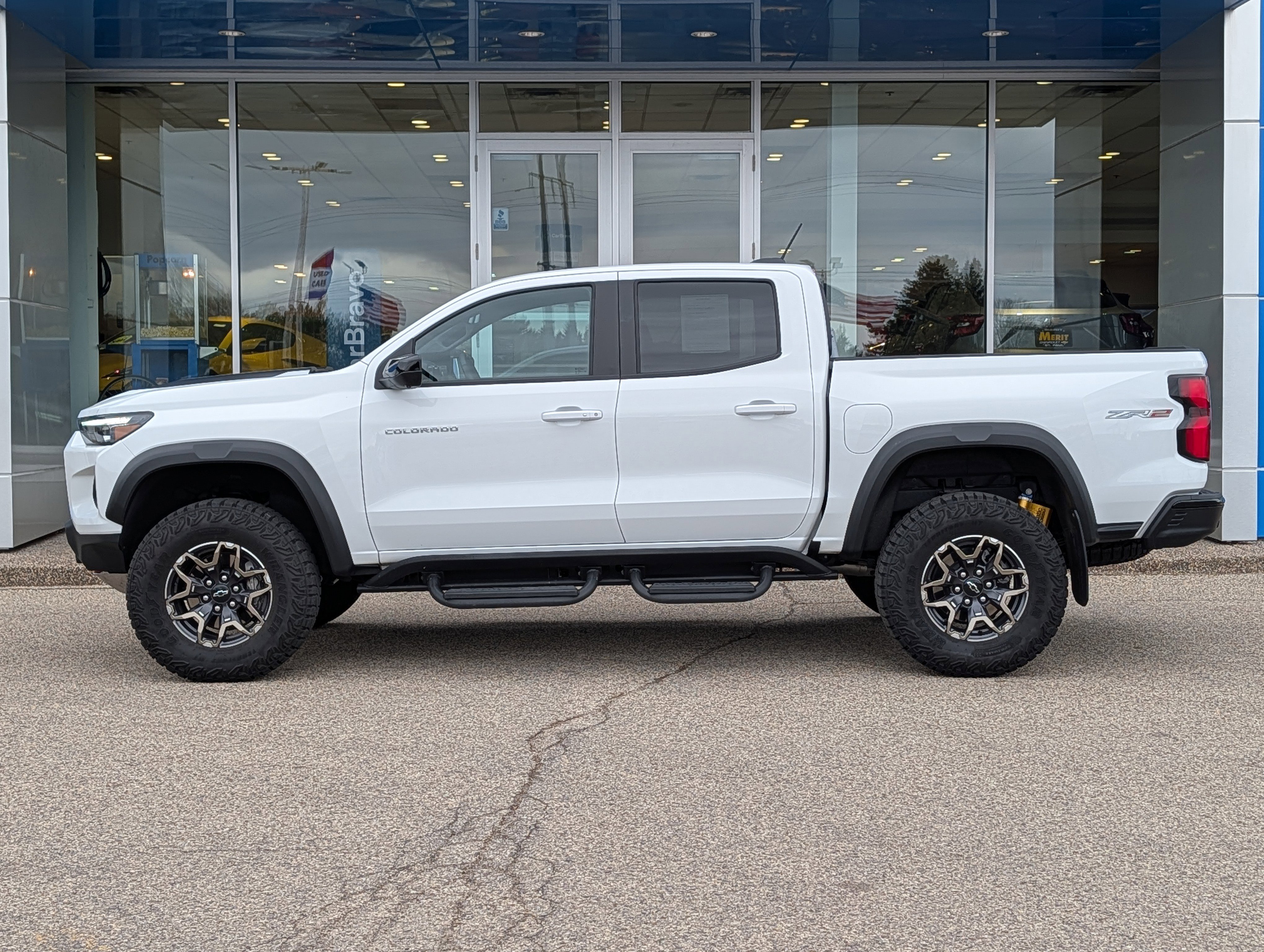 Certified 2025 Chevrolet Colorado ZR2 w/ Technology Package AWD/4WD image 5