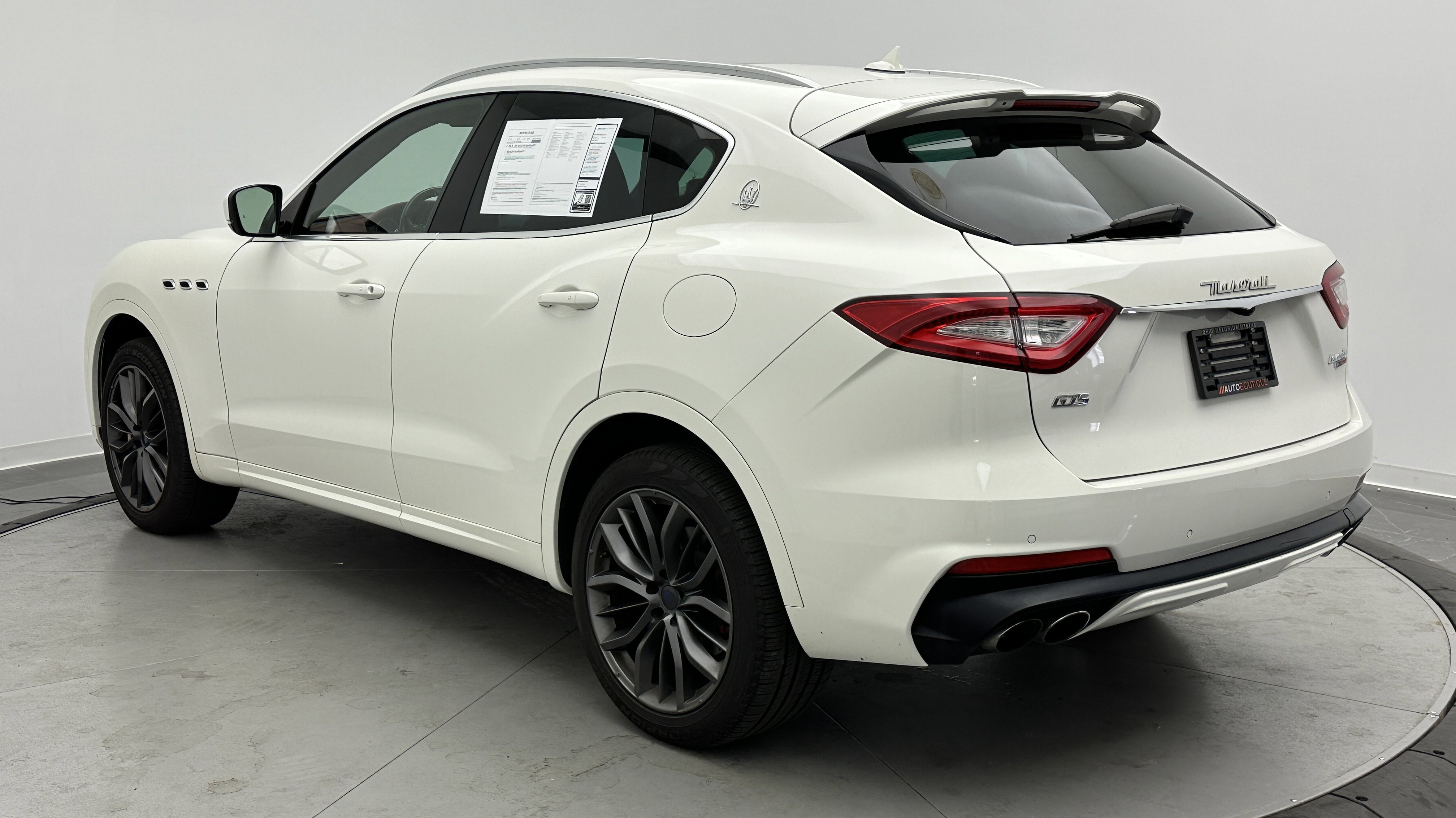 Used 2019 Maserati Levante GTS image 7