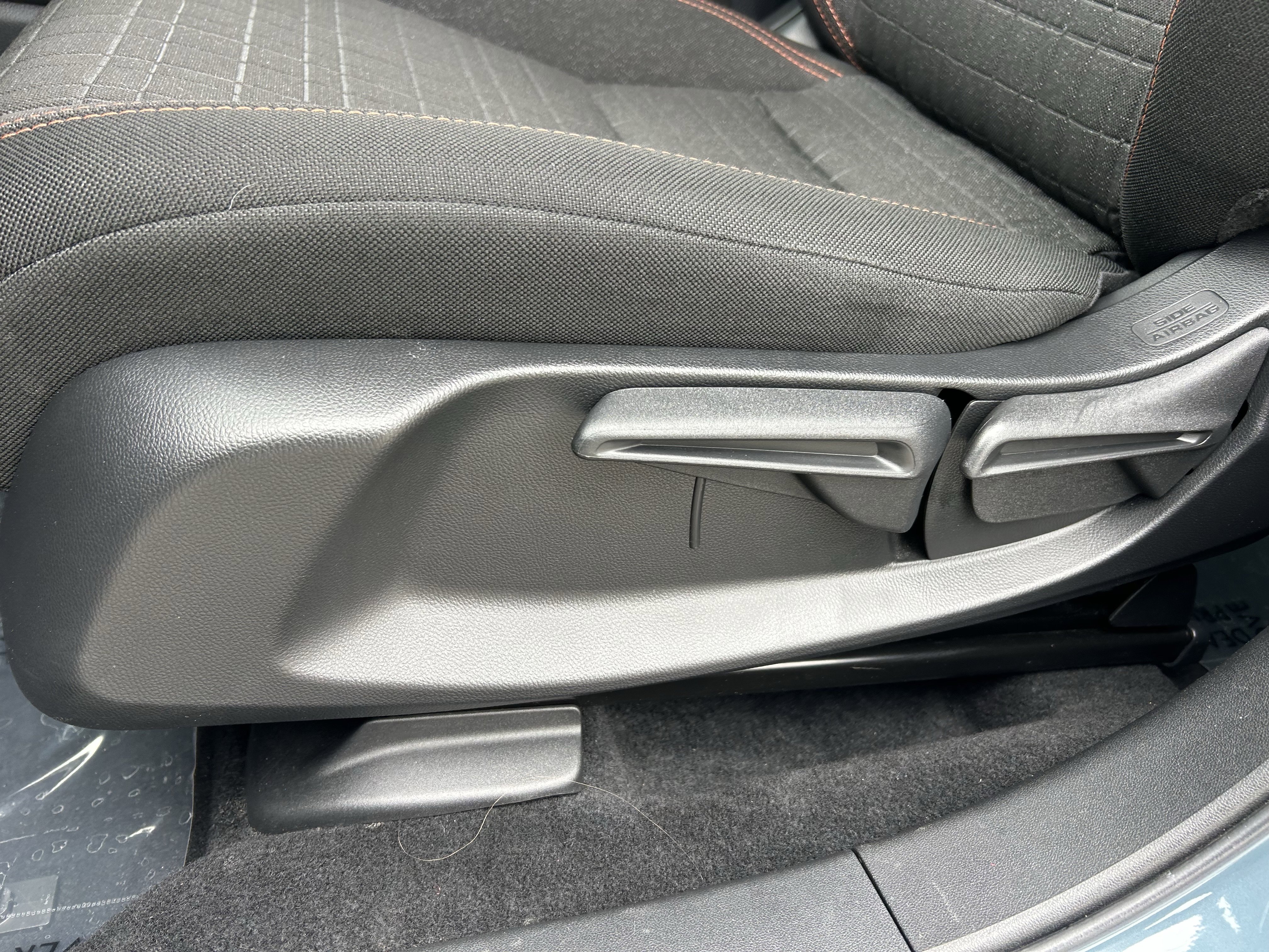 Certified 2025 Honda HR-V Sport image 23
