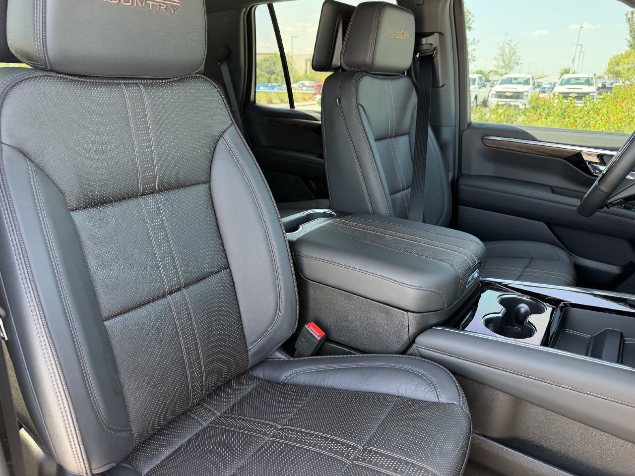New 2026 Chevrolet Tahoe High Country AWD/4WD image 25