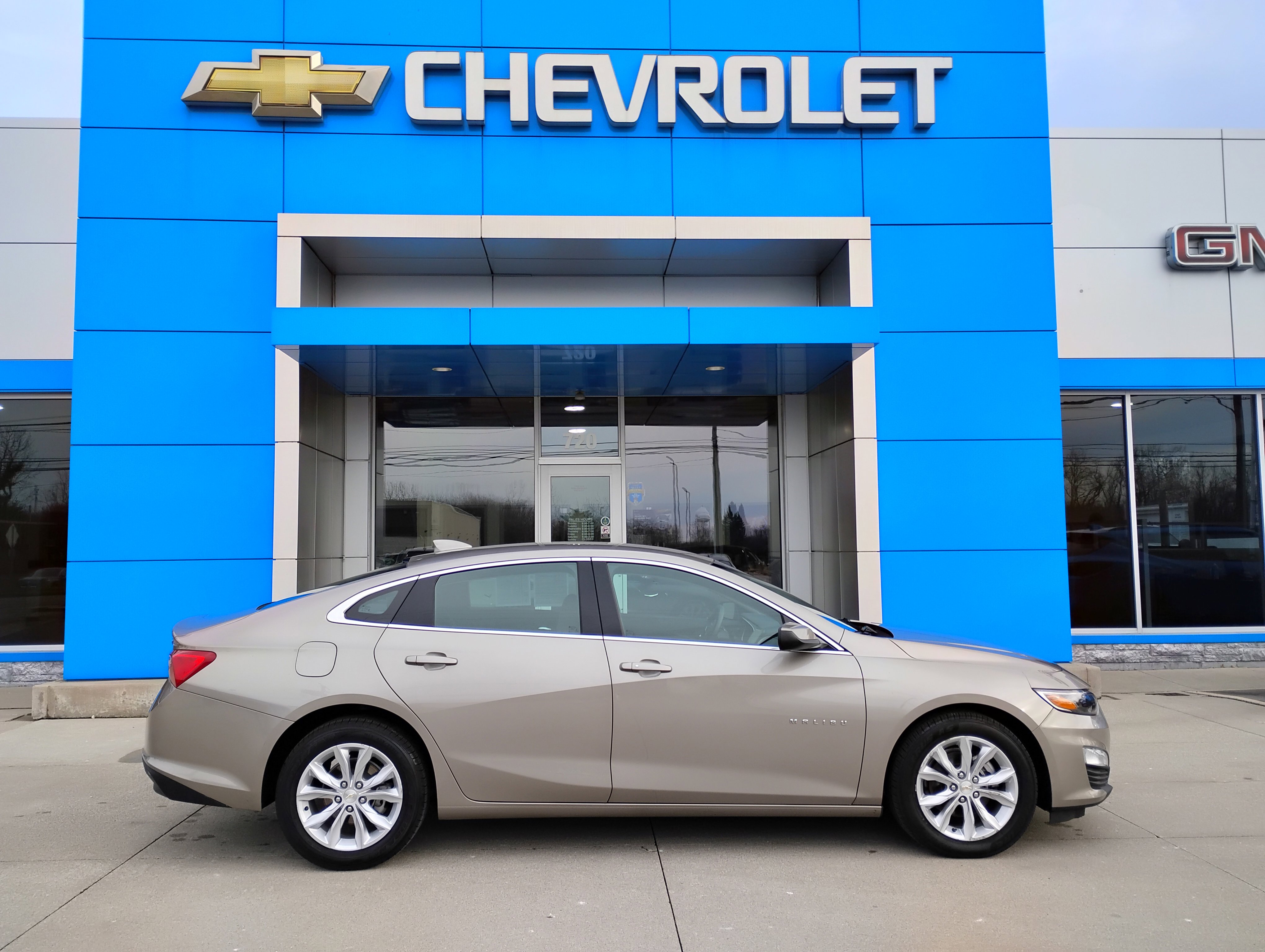 Used 2023 Chevrolet Malibu LT image 35