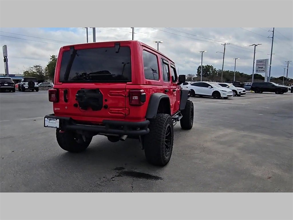 Used 2018 Jeep Wrangler Unlimited Rubicon w/ Dual Top Group image 32