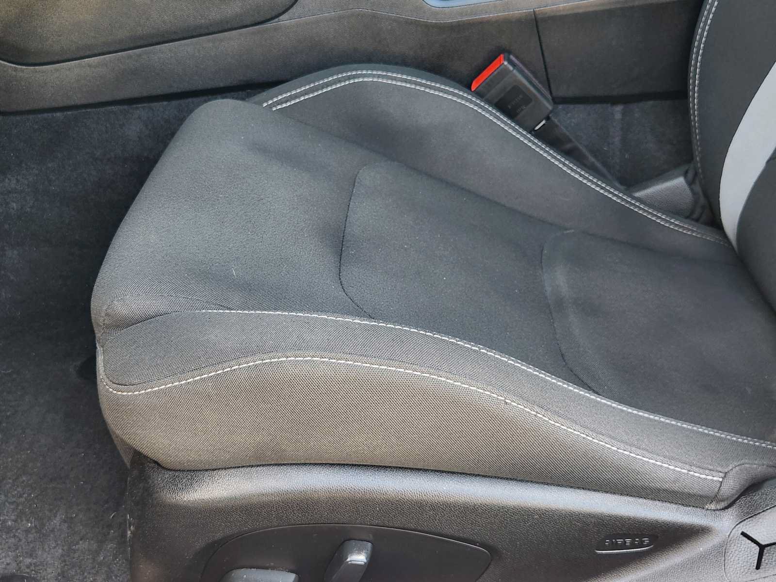 Used 2019 Chevrolet Camaro SS RWD image 23