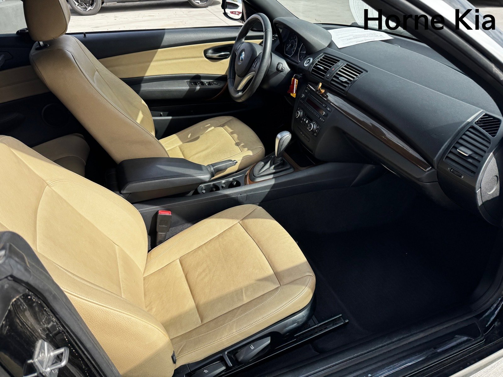 Used 2011 BMW 128i Convertible image 23