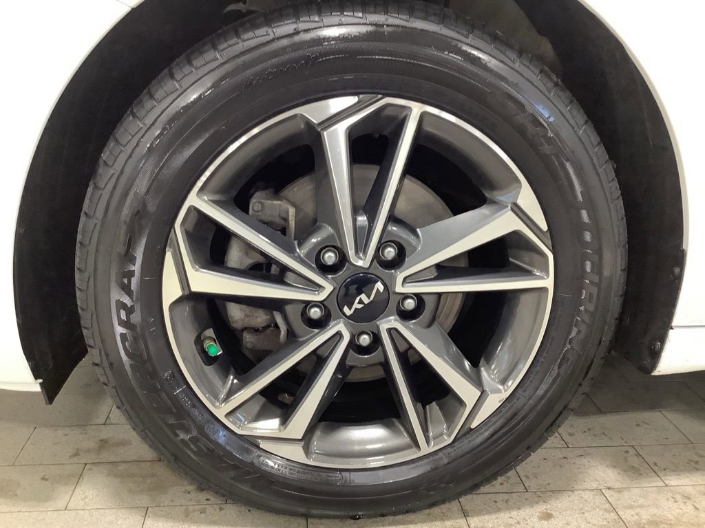 Certified 2023 Kia Forte LXS w/ LXS Technology Package image 21