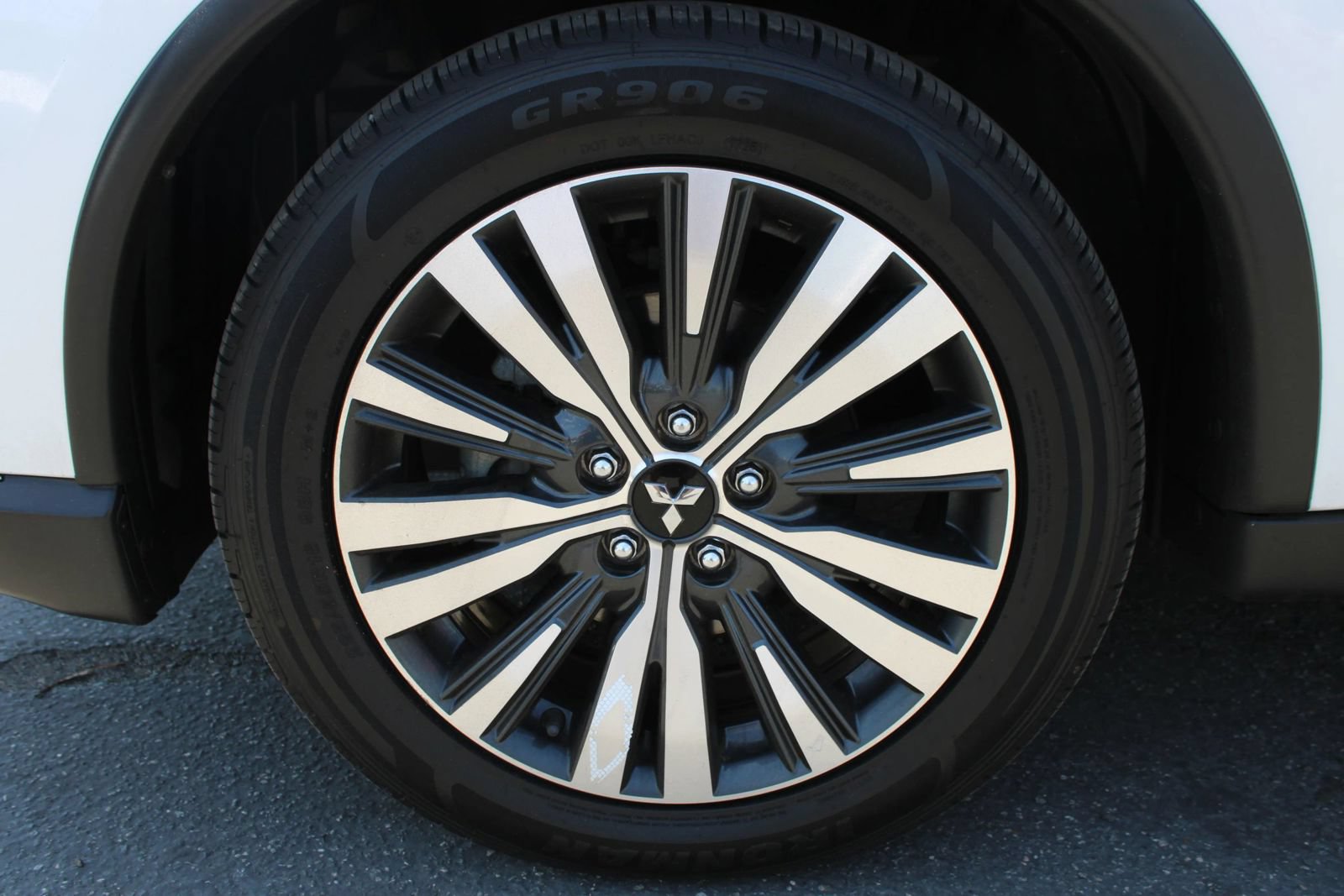 Used 2020 Mitsubishi Outlander SEL FWD image 45