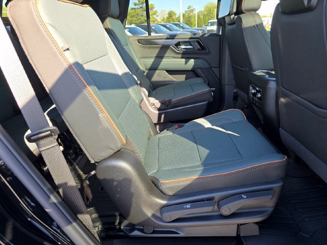New 2026 GMC Yukon AT4 w/ AT4 Premium Plus Package AWD/4WD image 25