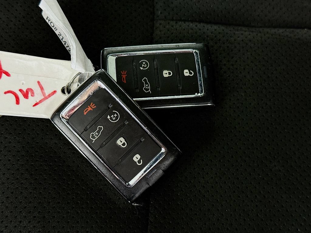 Used 2023 Jeep Grand Cherokee Altitude AWD/4WD image 35