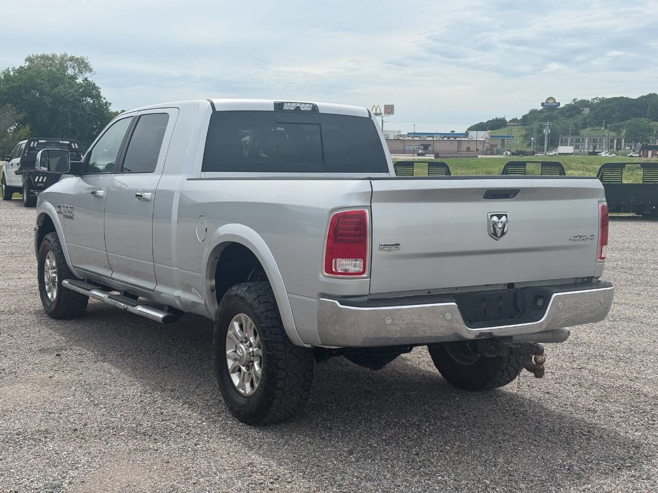 Used 2017 RAM 2500 Laramie w/ Snow Chief Group AWD/4WD image 8