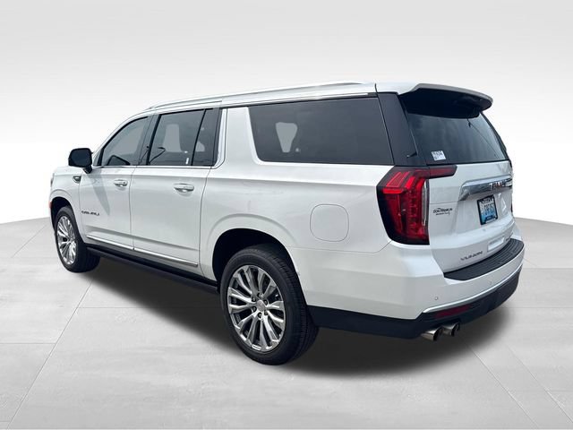 Used 2023 GMC Yukon XL Denali AWD/4WD image 3