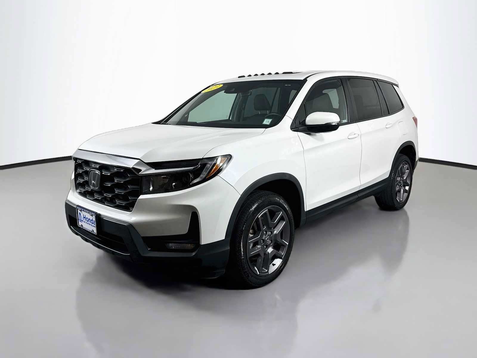 Used 2023 Honda Passport EX-L image 1